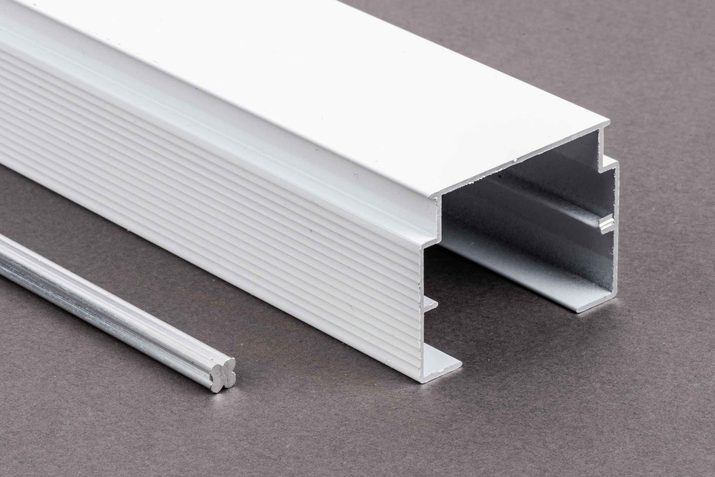 Vertical blind headrail